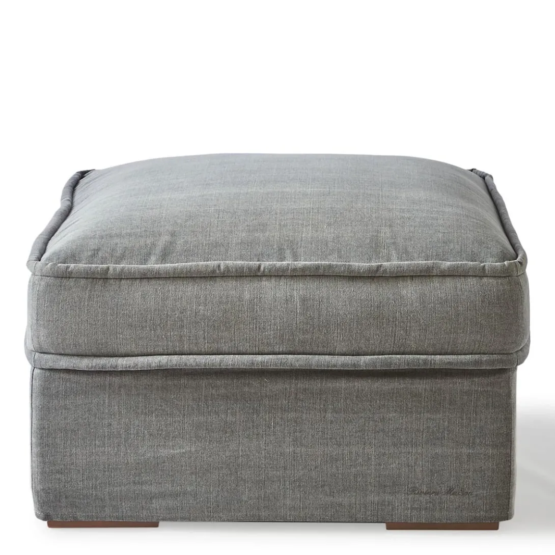 Voetenbank Metropolis, Grey